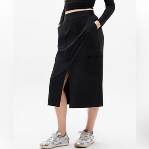 Athleta Brooklyn Heights High Rise Black Cargo Skirt Size 14